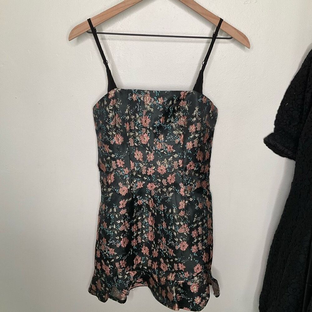 Superdown Macey Mini Dress - Picture 3 of 8